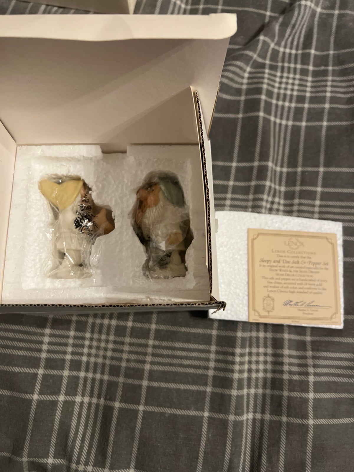 Lenox Classics Disney Sleepy & Doc Salt & Pepper Set Brand New sealed