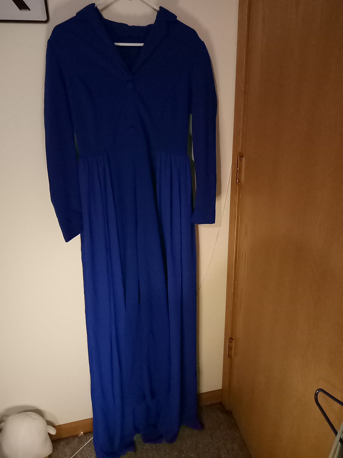 Pantsuit with train