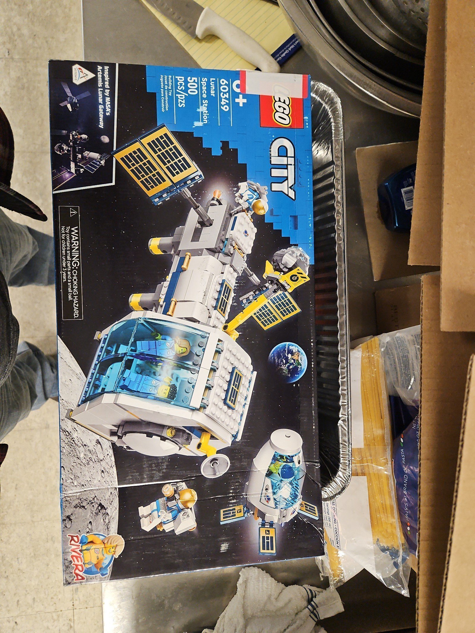 Lego City Lunar Space Station 60349