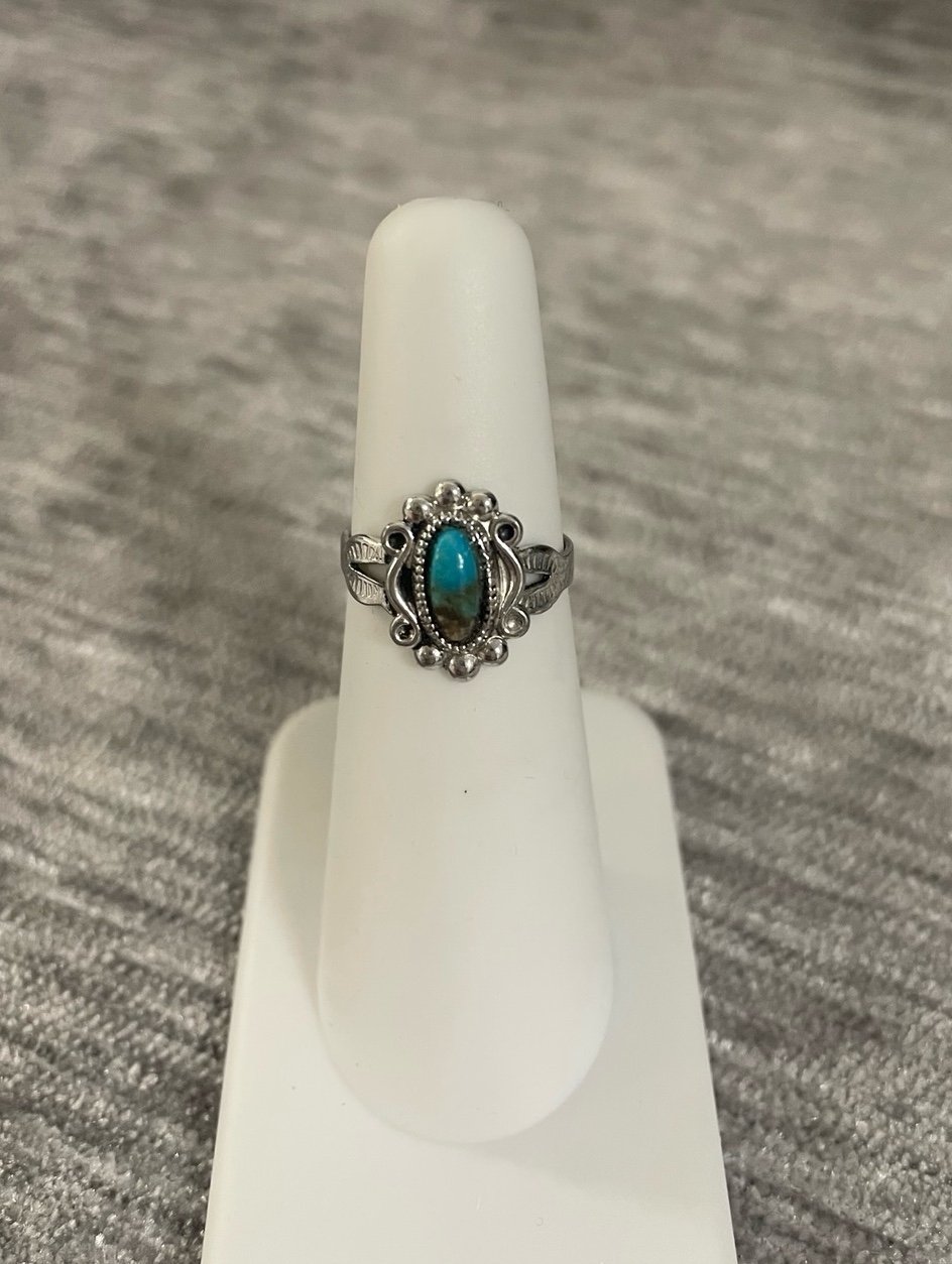 Southwestern style turquoise ring