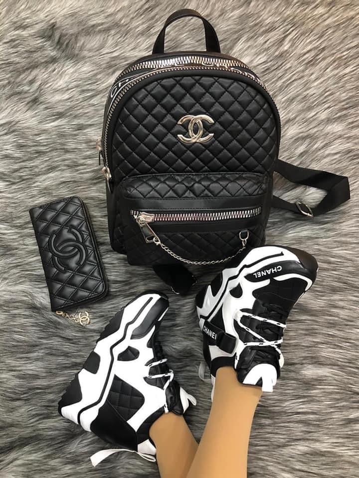 Beautiful bag wallet and shoe set