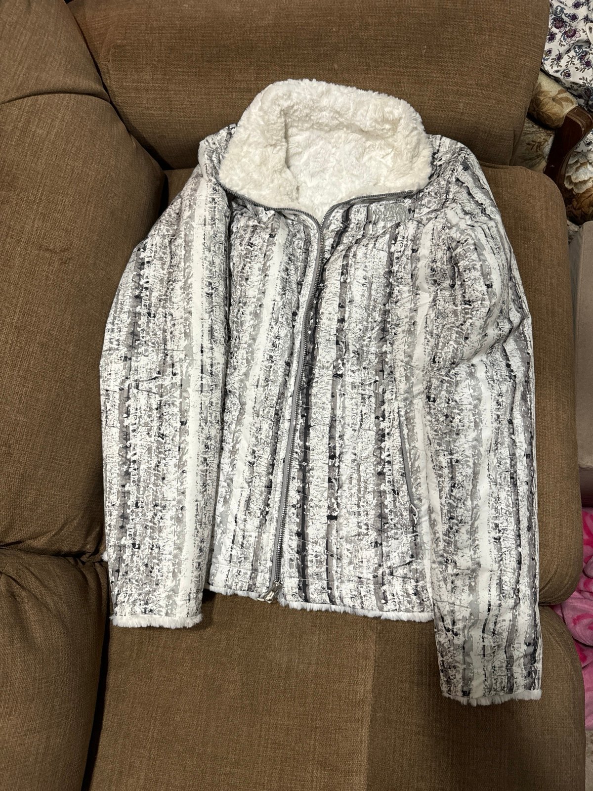 The North Face Women’s Mossbud Reversible Insulated Jacket White Birch