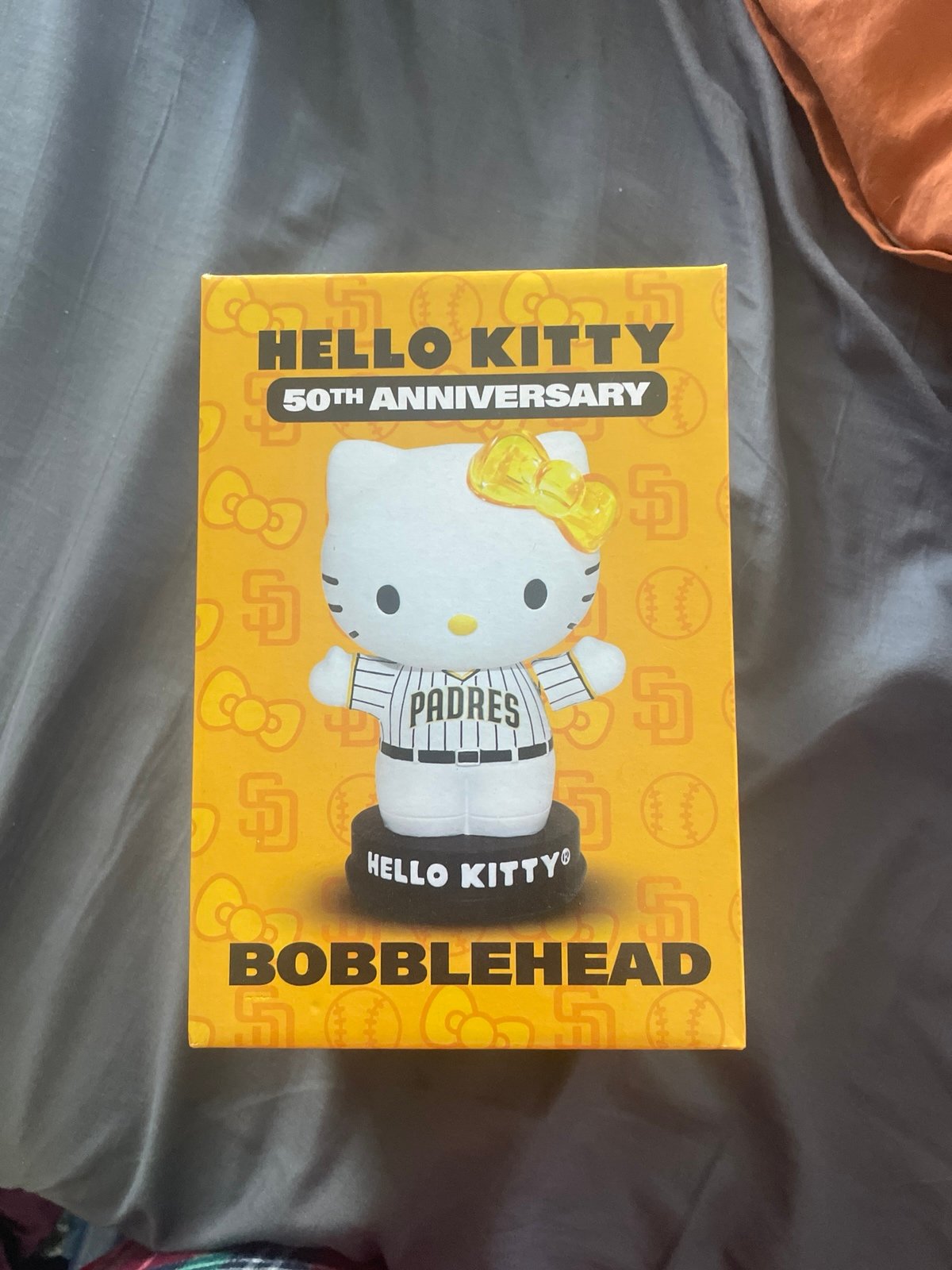 Padres hello kitty figure