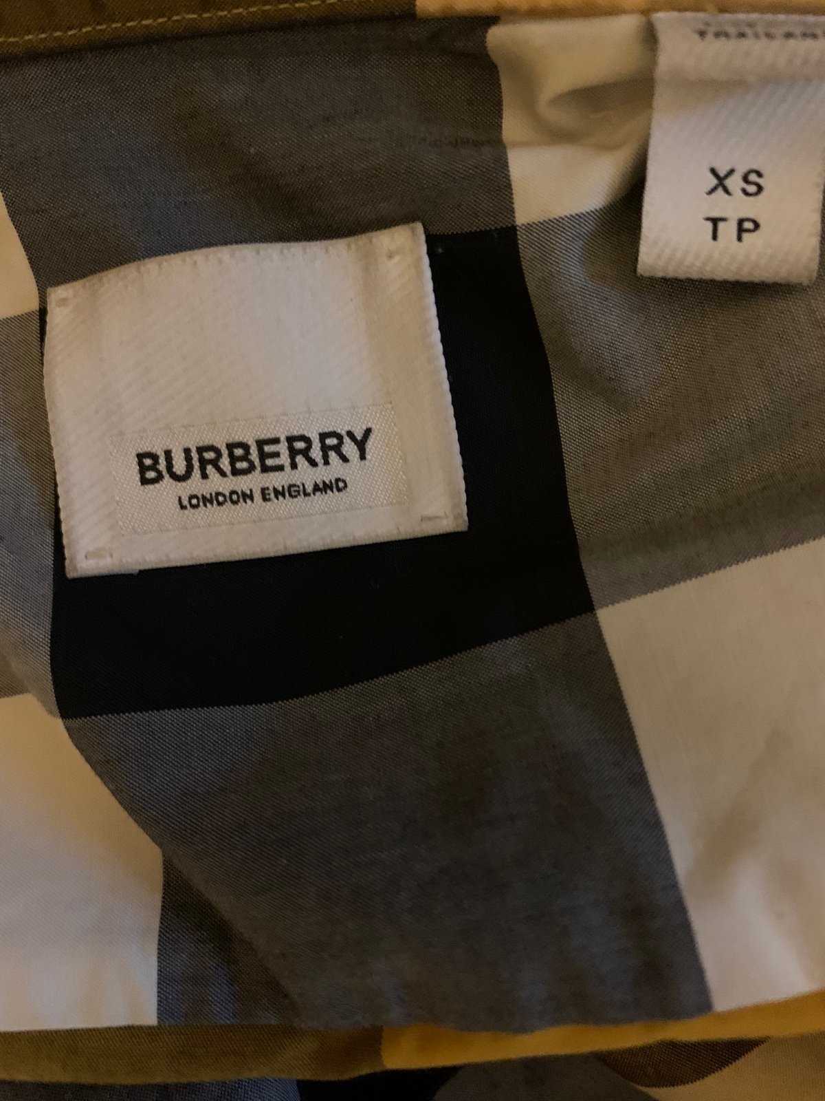 Burberry buttons button down shirts hotsell
