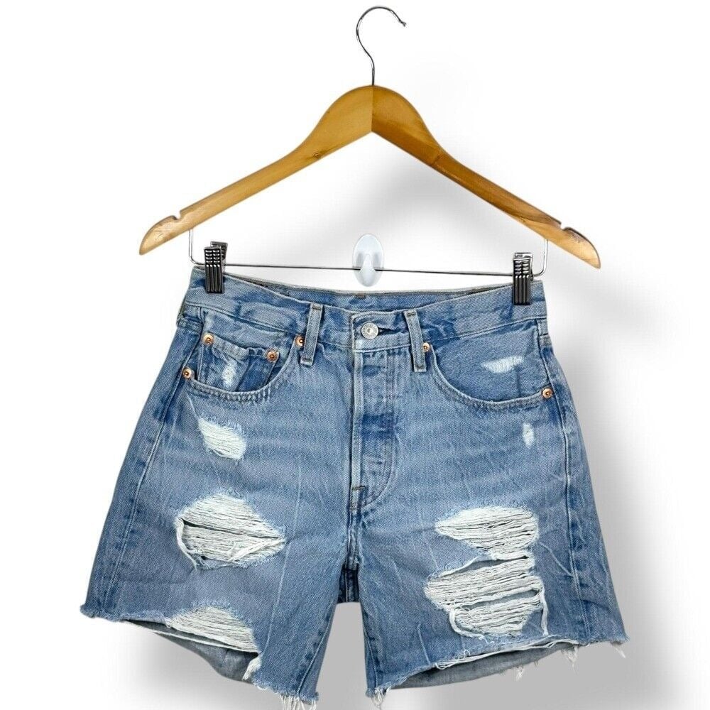 Levi's Premium 501 Women's Shredded Indie Shorts Distressed Light Wash size W26