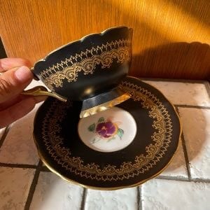 Magnalite 1 quart pot with lid