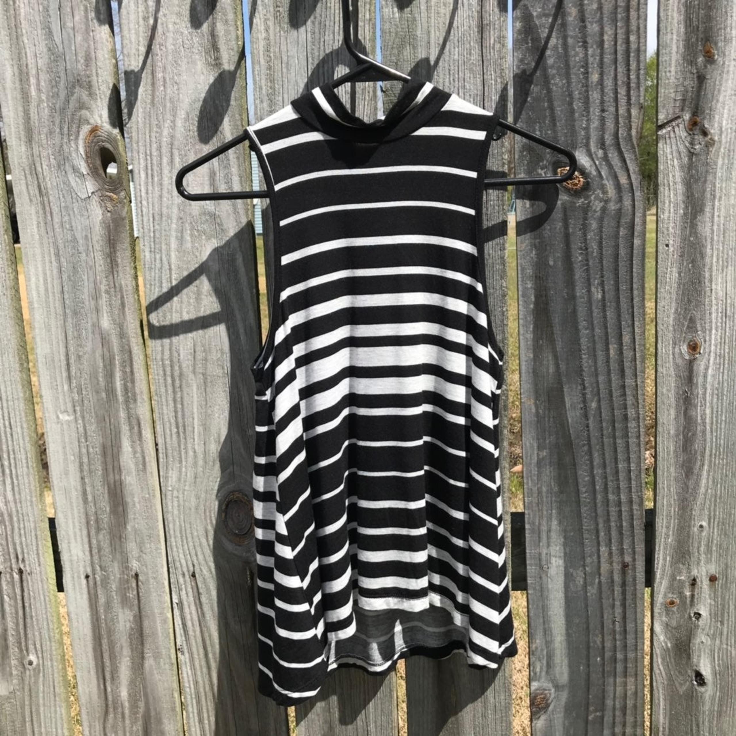 Wet Seal Mock Neck Tank Top
