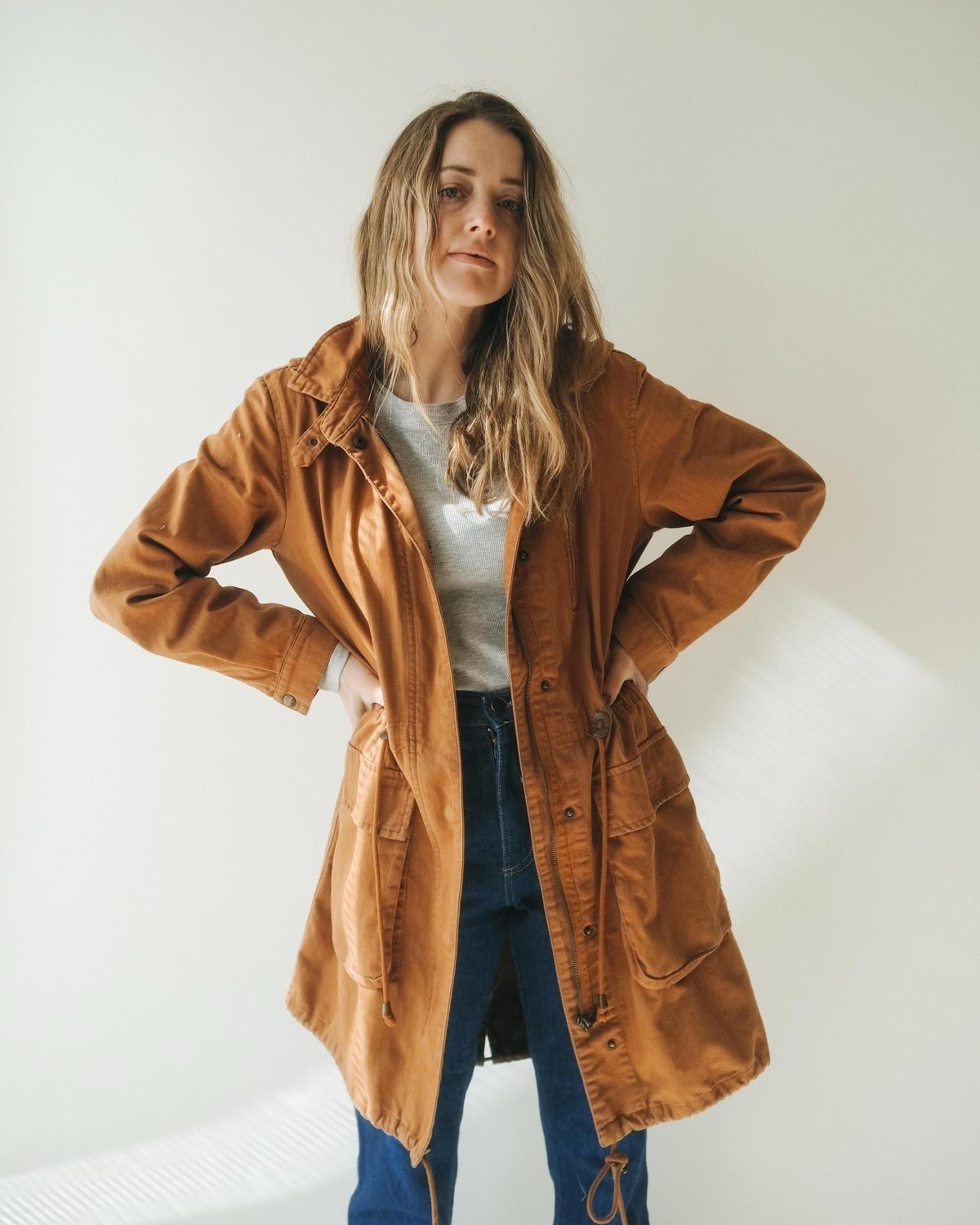 Terra-cotta super cool coat with multi pockets and removable hoodie