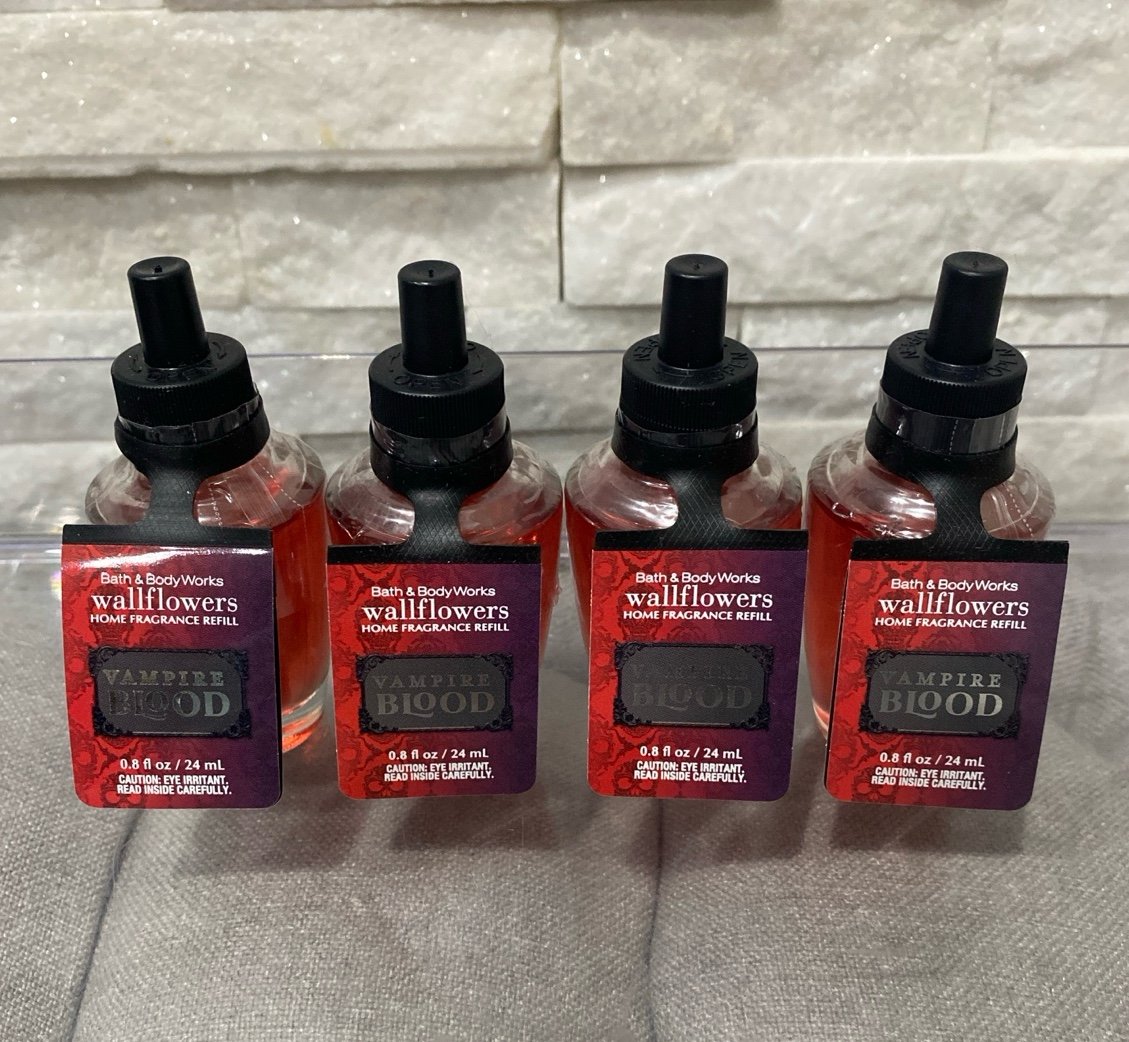 Bath & Body Works Vampire Blood Wallflower Refill X4 Bundle Halloween