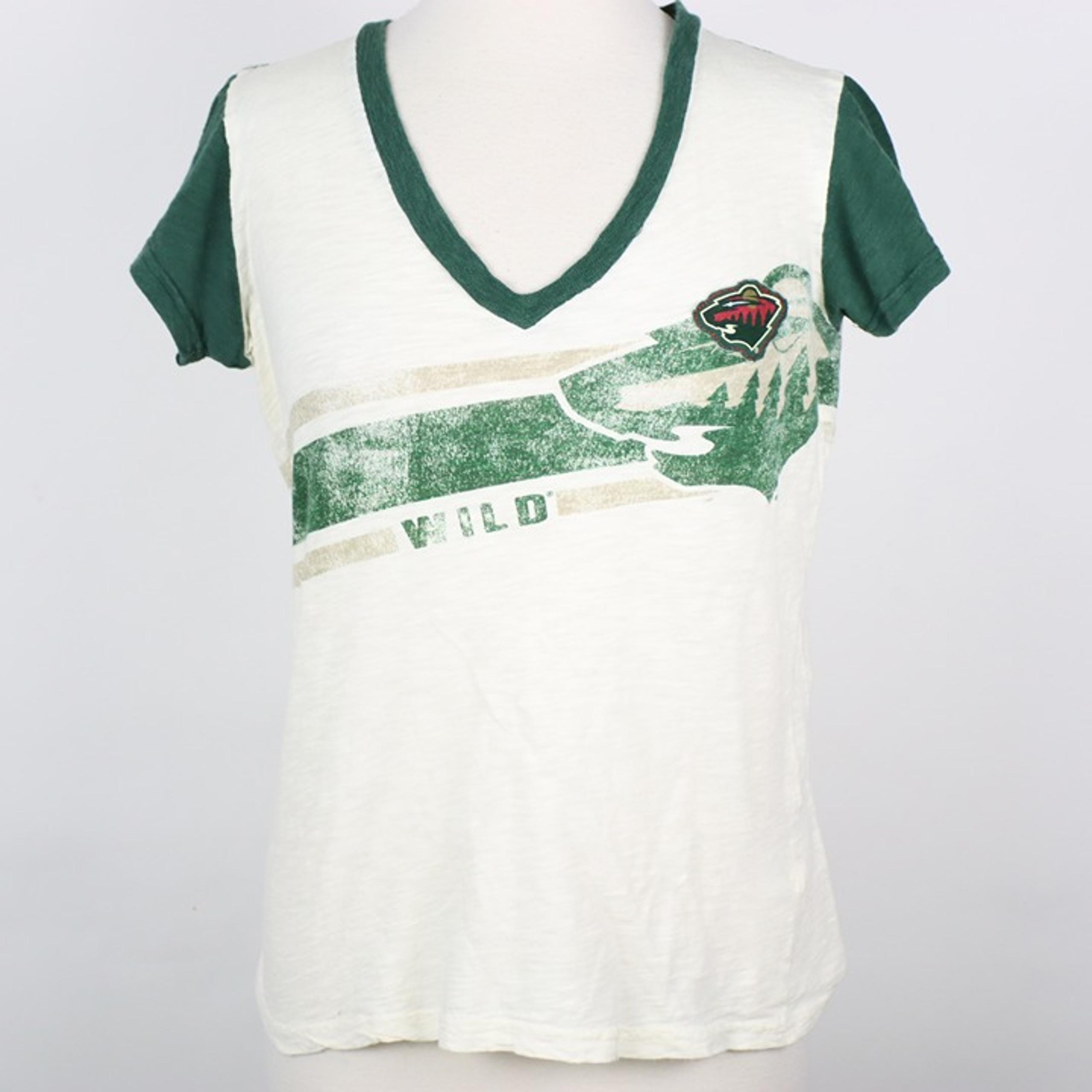 G-III 4HER Womens Carl Banks Minnesota Wild V-Neck Shirt LARGE