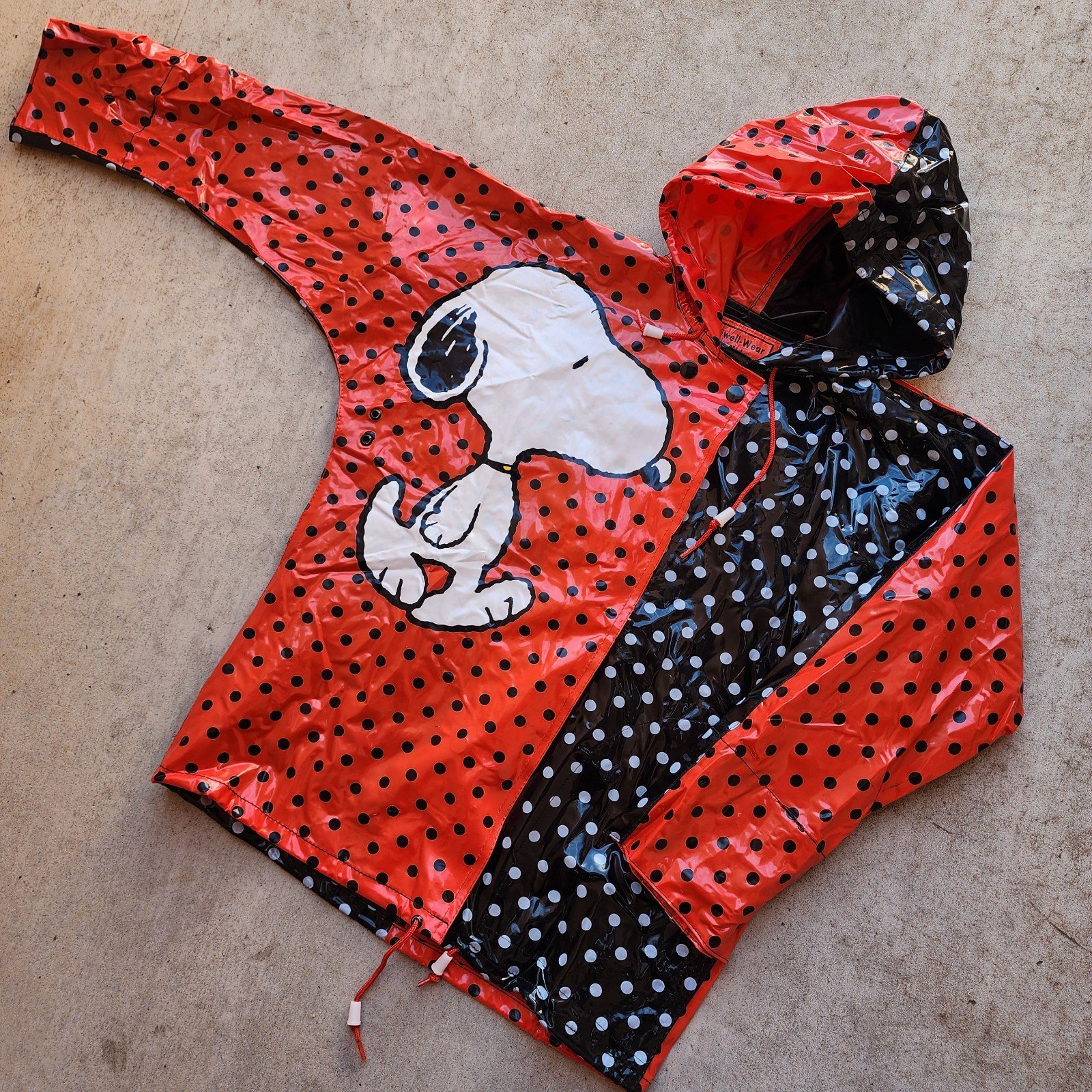 Vintage Swell-Wear Kid's Vinyl Raincoat Black Red Polka Dots Snoopy, Youth 6