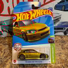 Hot Wheels ‘99 Honda Civic Type-R (EK9) Super Treasure Hunt in Gold.