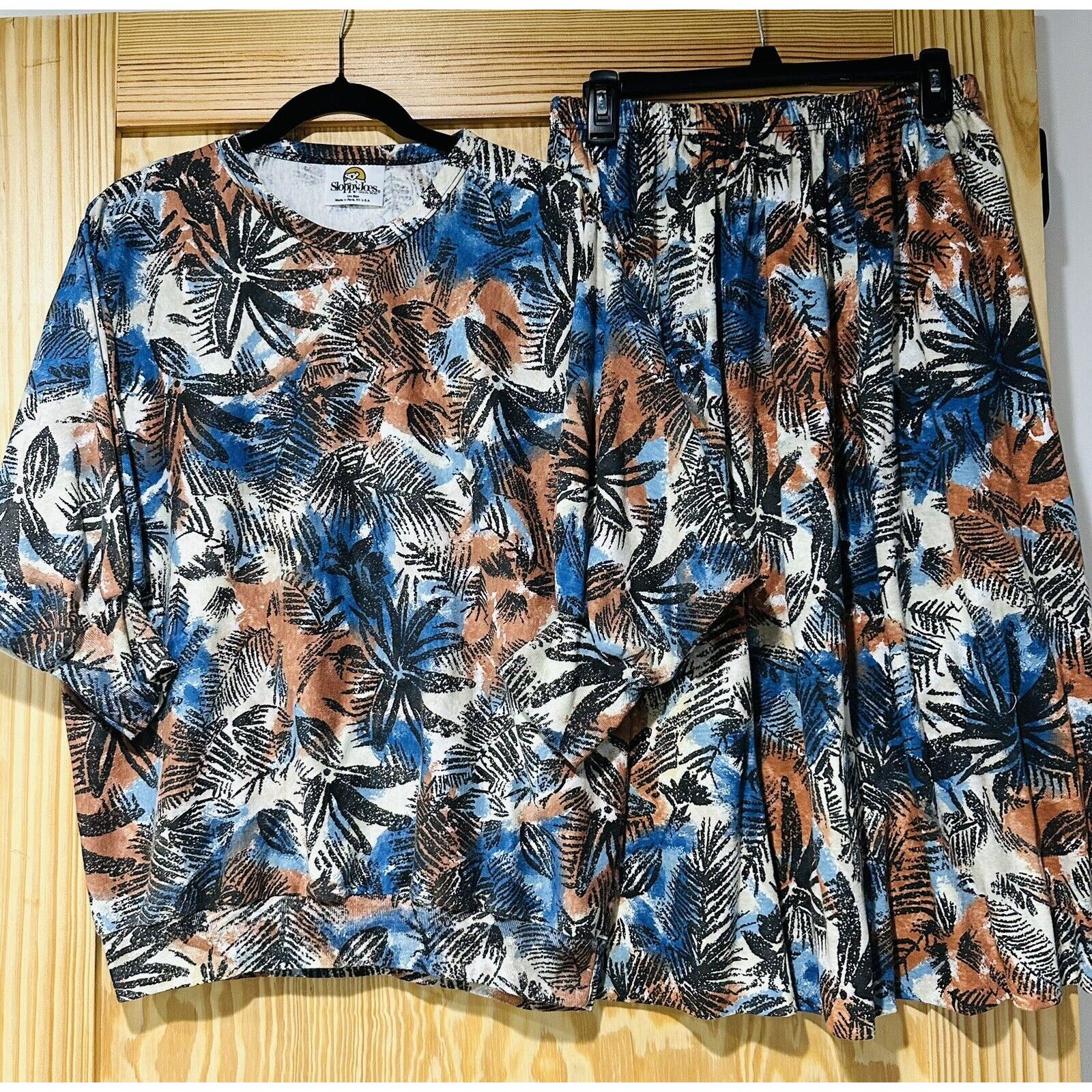 Vintage Sloppy Joe’s Casual Wear Made In USA Unisize Dolman Top And Skirt Retro