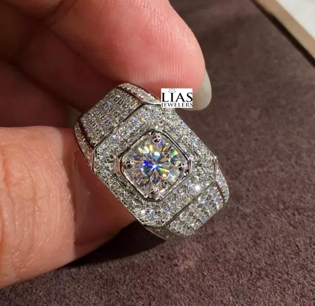 New 18k white gold men wedding ring