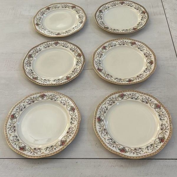 7 Vintage Baronet Duchess Salad Plates