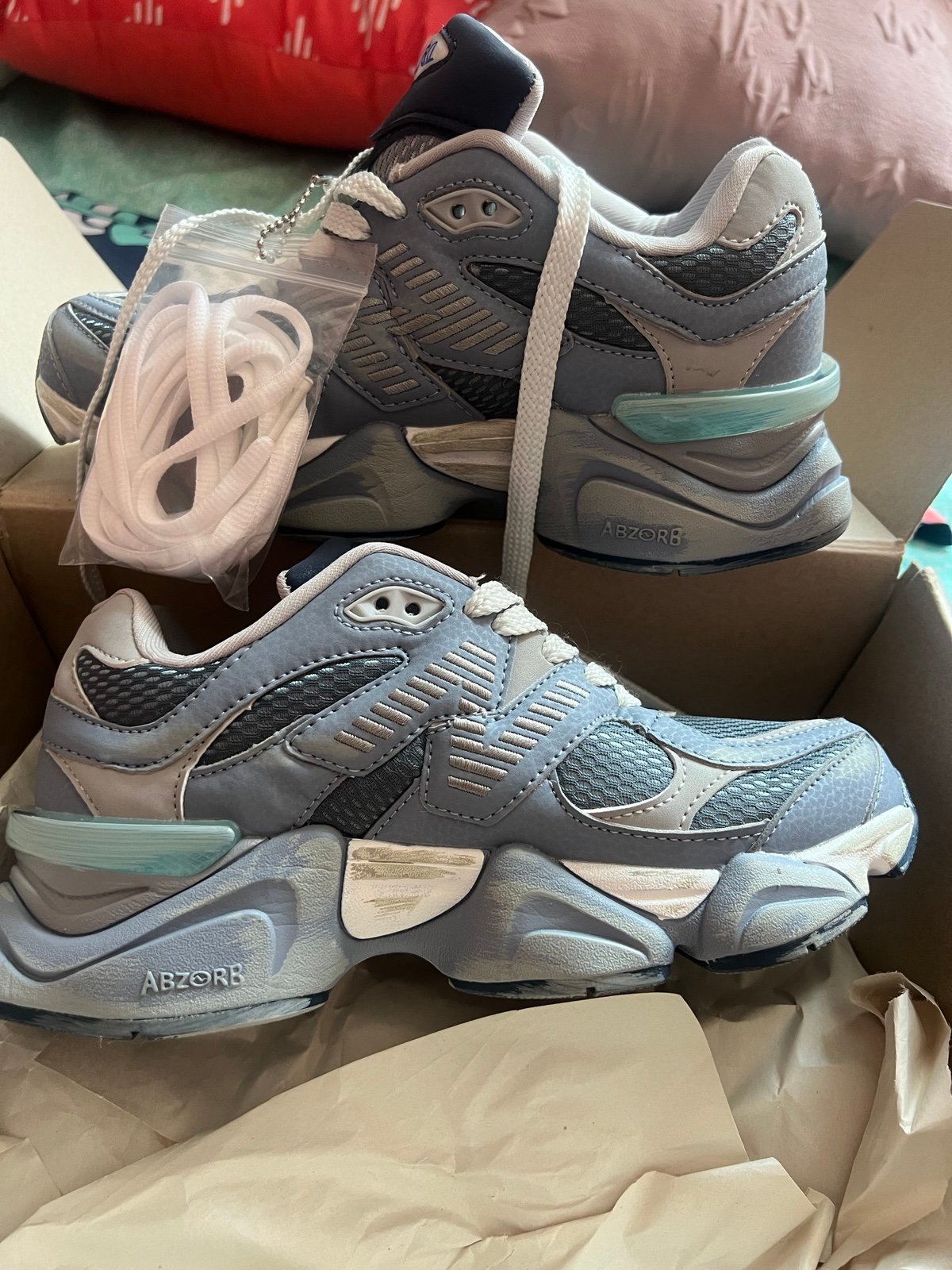 Size 5 men 6 women