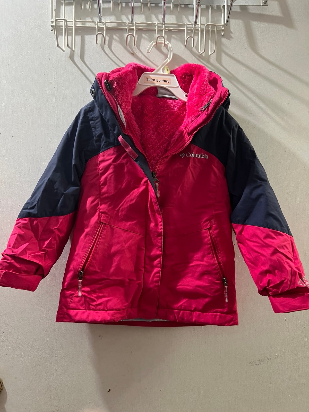 Columbia girls fuchsia and navy blue bugaboo parka jacket