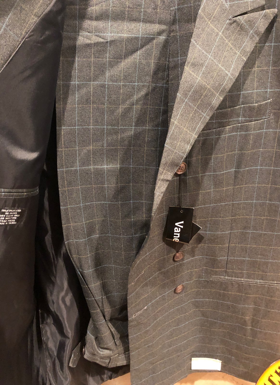 2 Piece Sleeve Less Suit