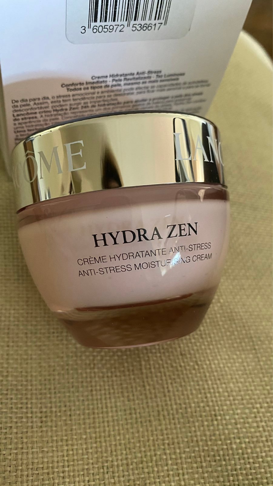 Hydra Zen Anti-Stress Moisturizing Cream