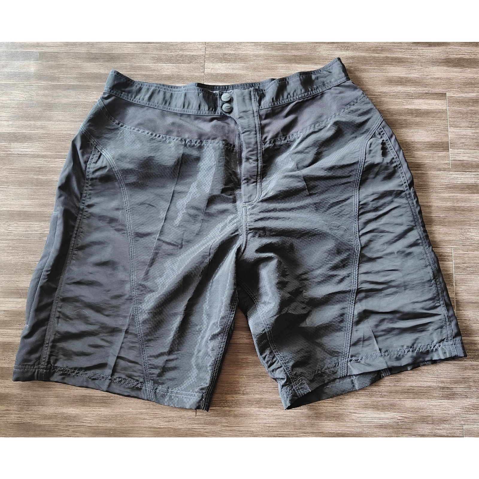 Vintage rare Oakley Y2K software shorts size 38 black nylon