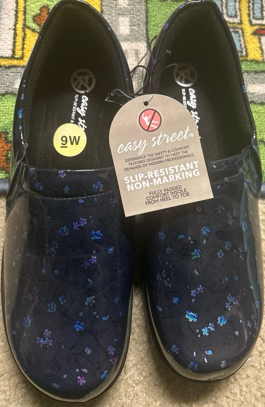 Ladies Slip Resistant and Non-Marking Slip-On Shoes by Easy Street Shoes