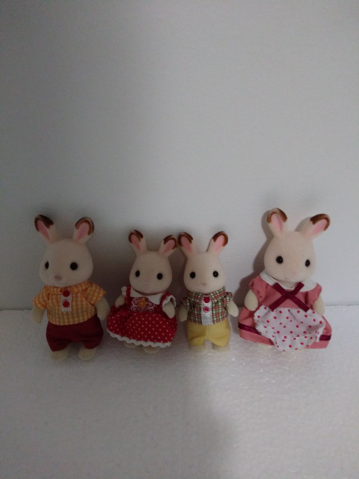 Calico Critters Hopscotch Rabbit Family Figures of 4