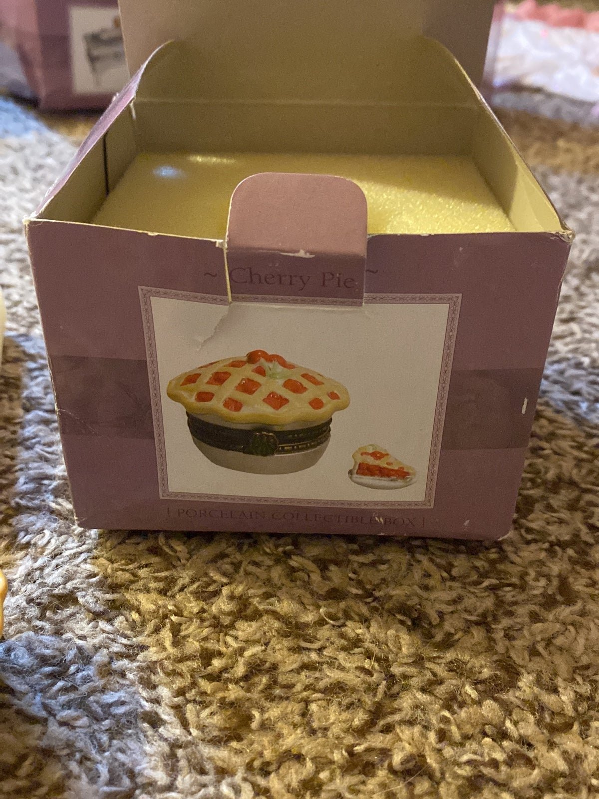 Cooking club of America cherry pie porcelain with trinket
