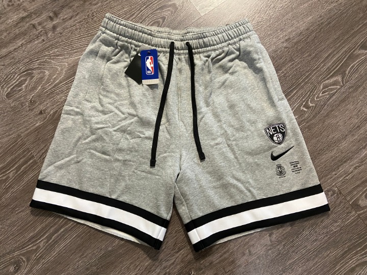 Nike NBA Brooklyn Nets Courtside Fleece Shorts CN0065-063 Mens L NEW