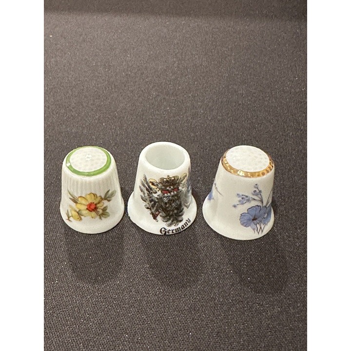 Set Of 3 Reutter Germany Porcelain Thimbles