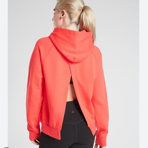 Athleta Moonrise Split Back Pullover Hoodie in Passionfruit Coral Size Large