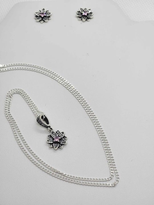 Sterling Silver 925 Flower Earrings and Necklace set