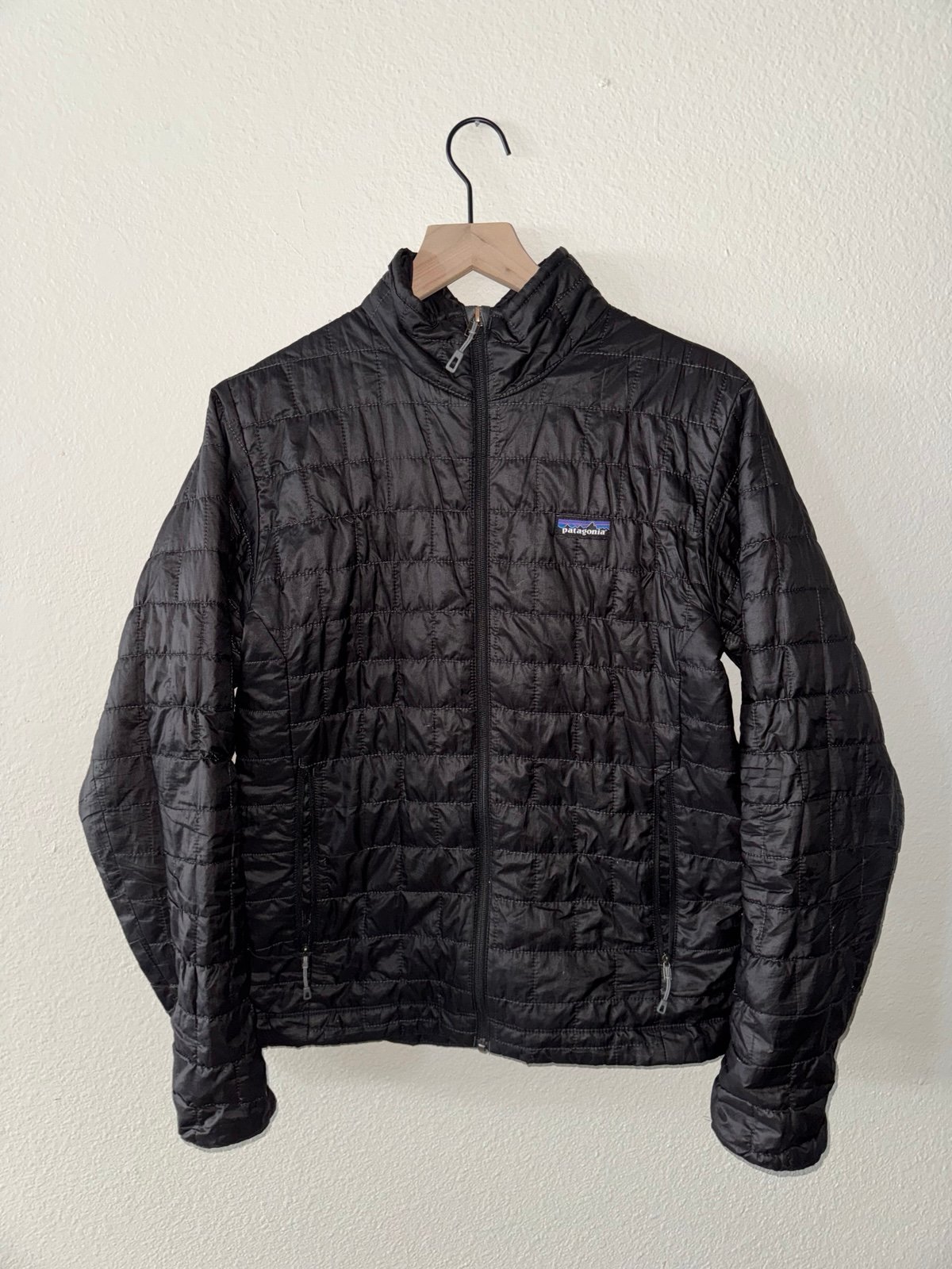 Patagonia - Men’s Nano Puff Insulated Jacket Size Small Black