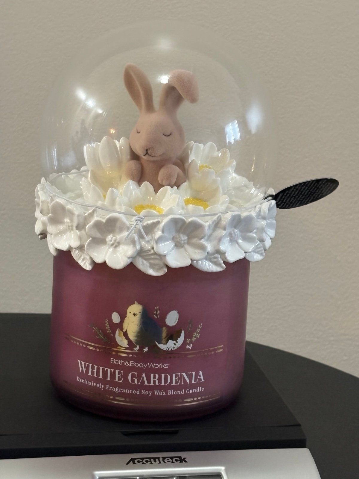 Body Works Easter Globe Candle