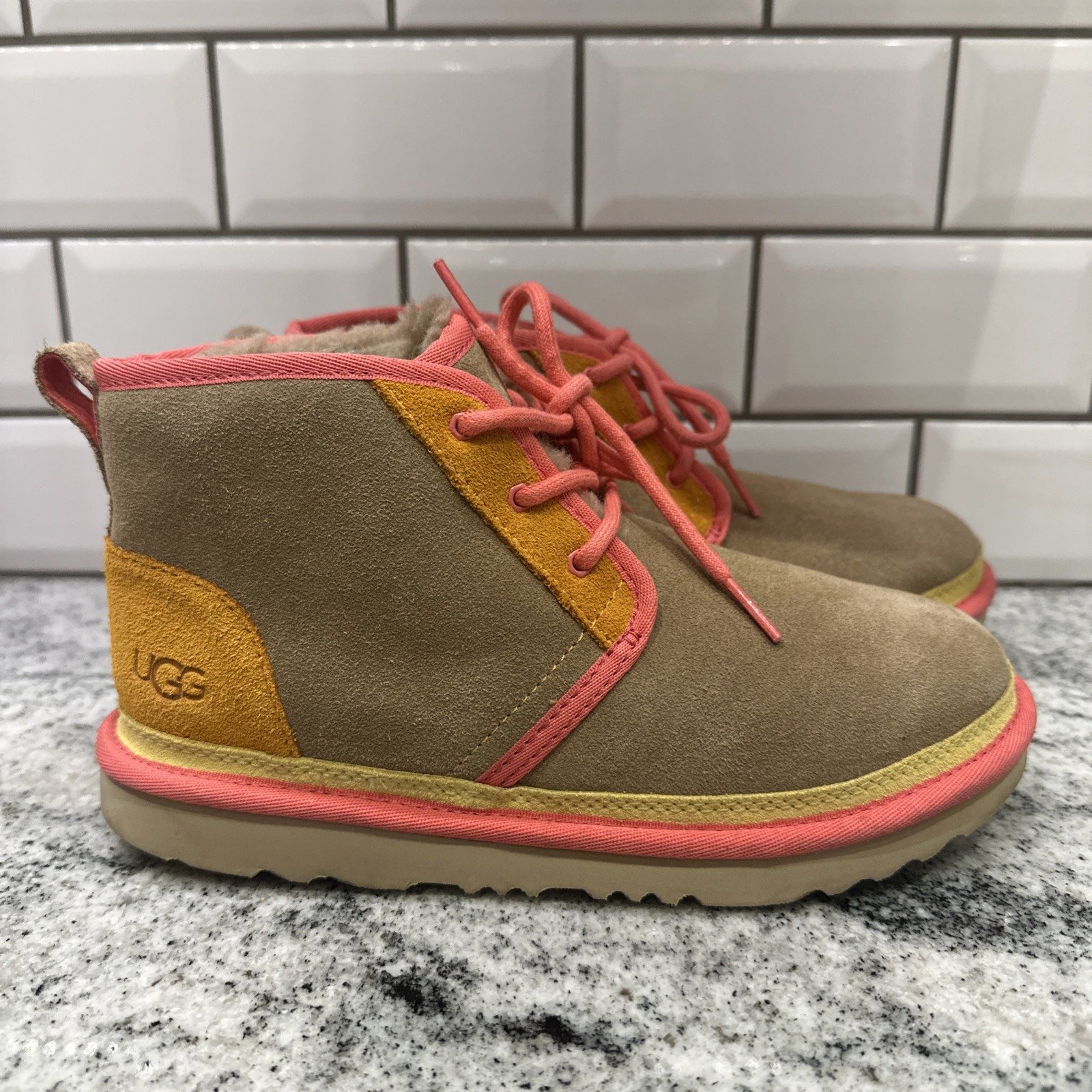 UGG Neumel II Youth Shearling Chukka Winter Boot Kids 5 Pink Orange Womens 7
