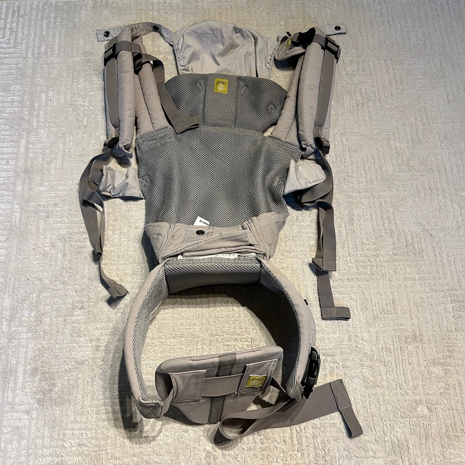 LILLEbaby baby carrier 7-45 lbs