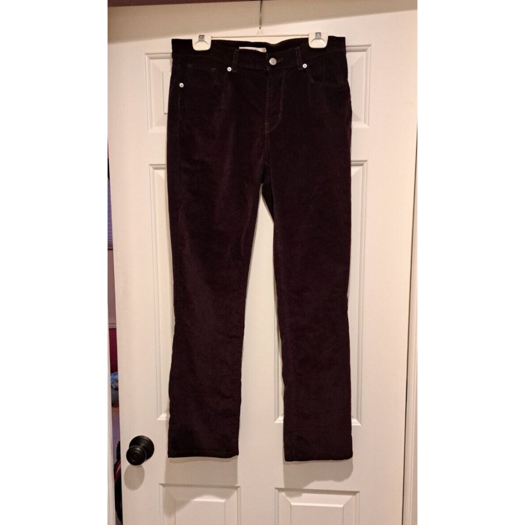 Levi's Womens Classic Straight Leg Corduroy Wine/ Burgandy Size 29 Waist