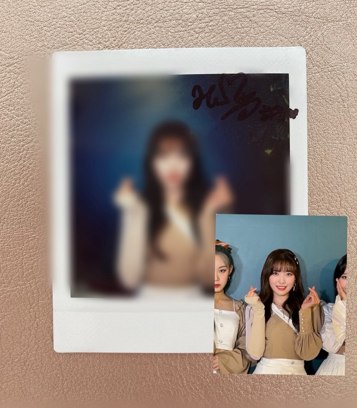 Billlie Haram Signed Polaroid Ring x Ring