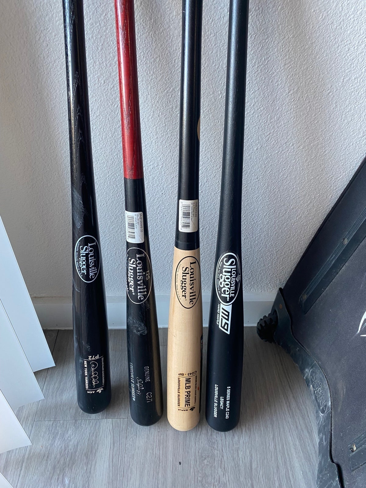 Wood baseball bats