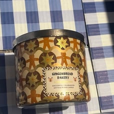 3-wick candle
