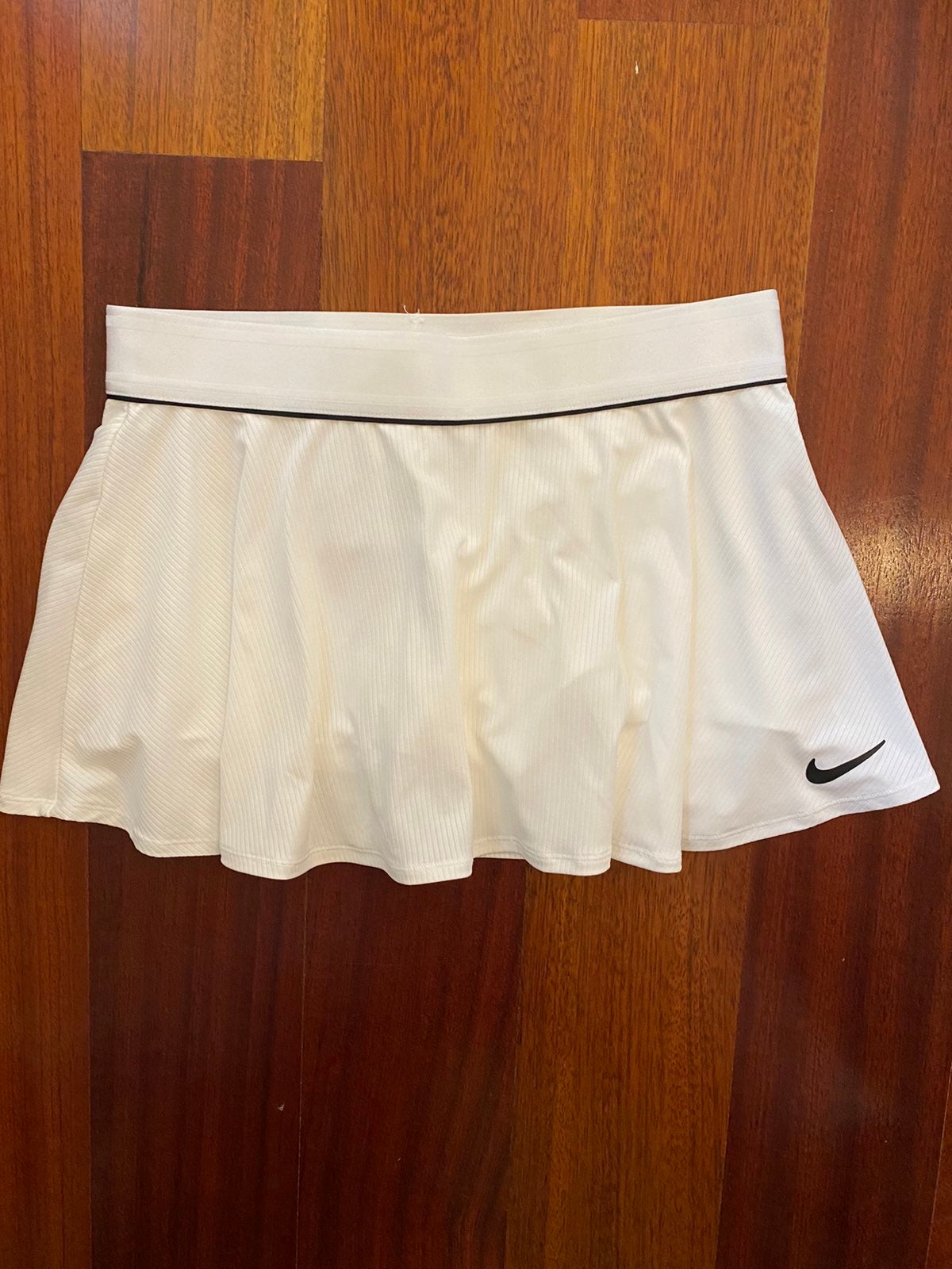 Nike junior L flouncy skirt