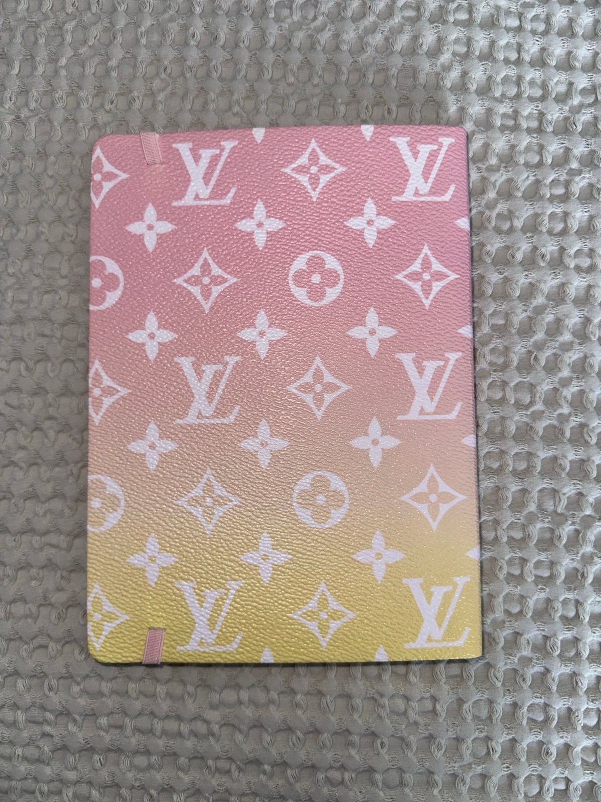 Louis vuitton limited edition brand new clemence escale notebook
