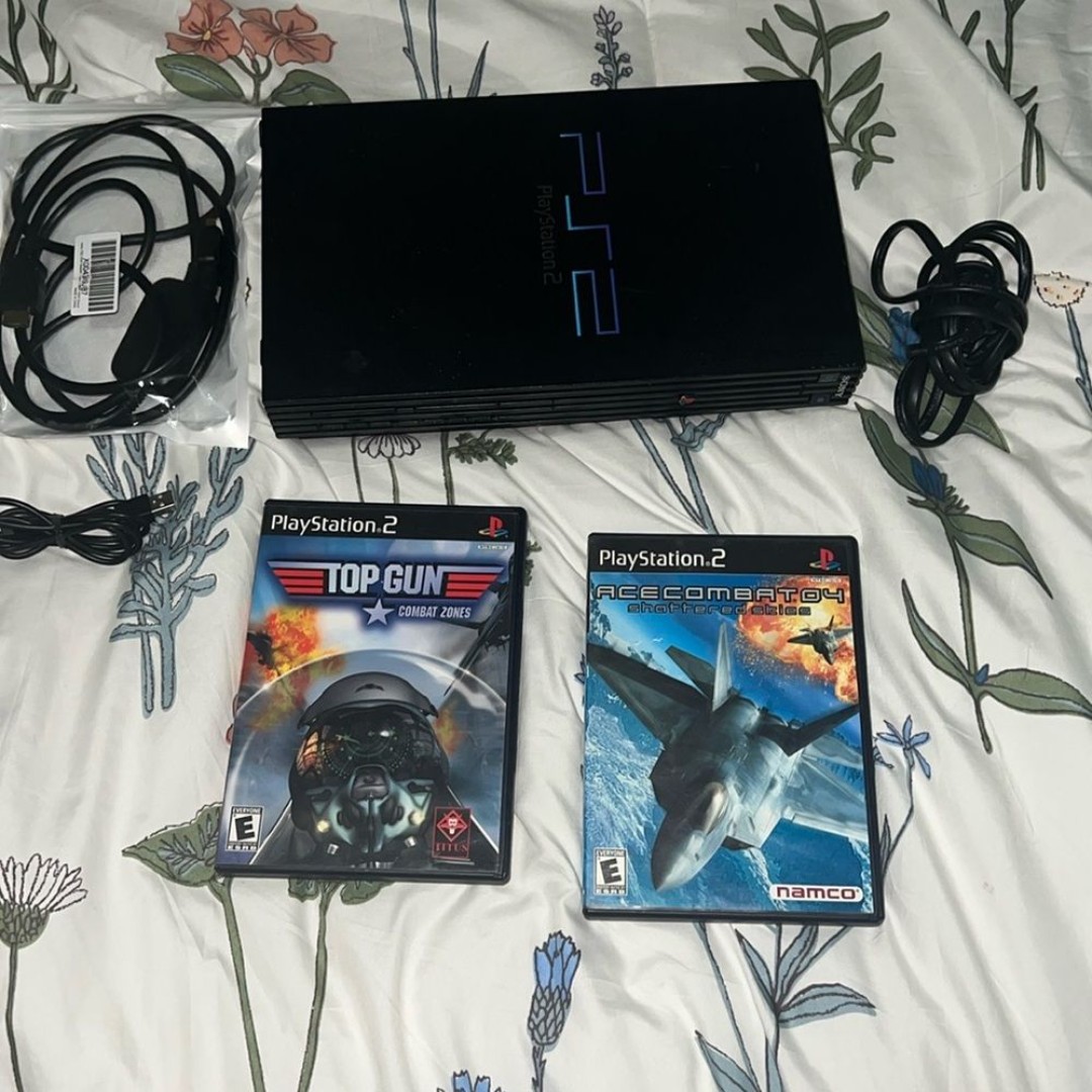 PS2 FAT with Expansion bay (Console and Games Only) and 2 Games. READ DESRIPTION