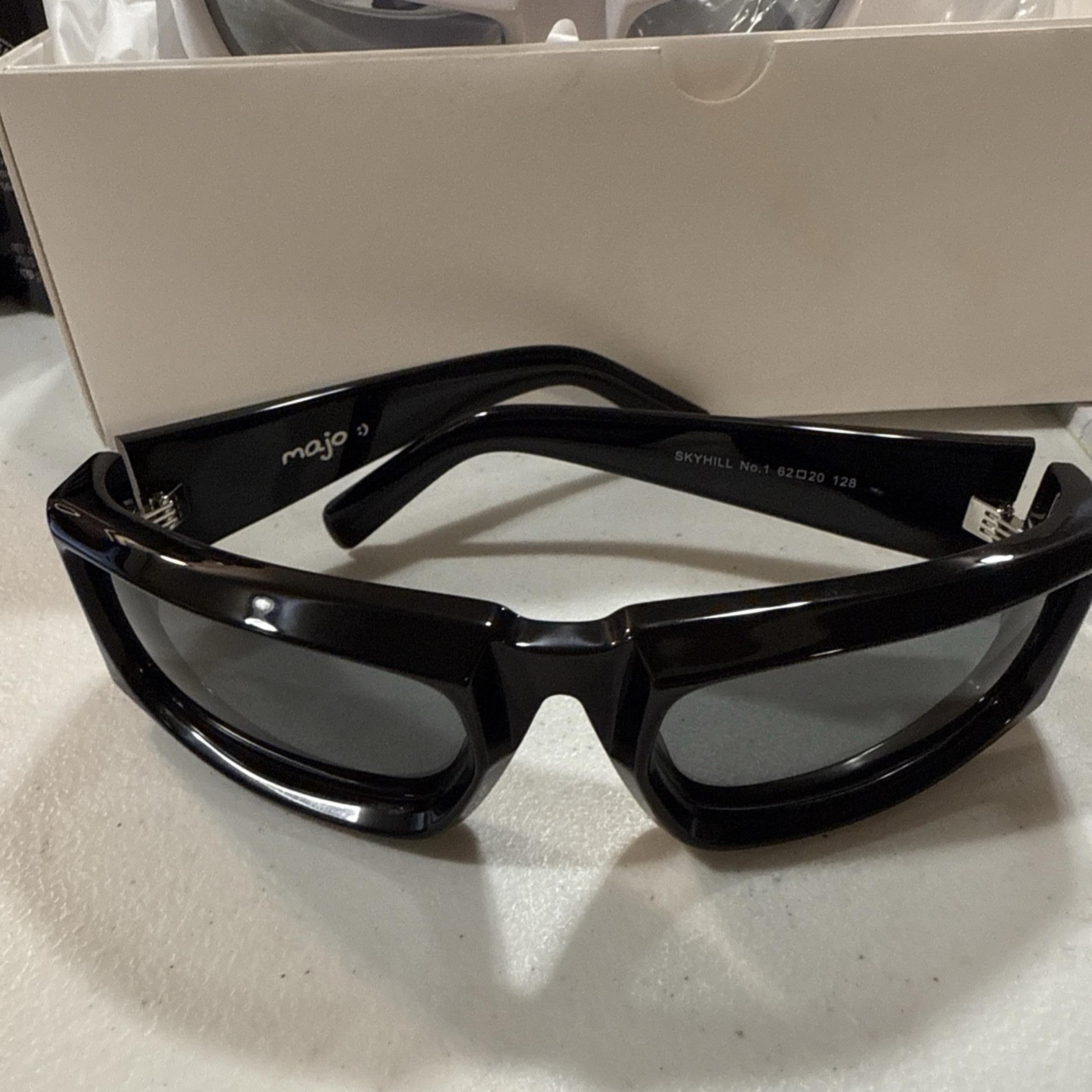 HILLMAN Skyhill X Majo Sunglasses Sz S Black (New)