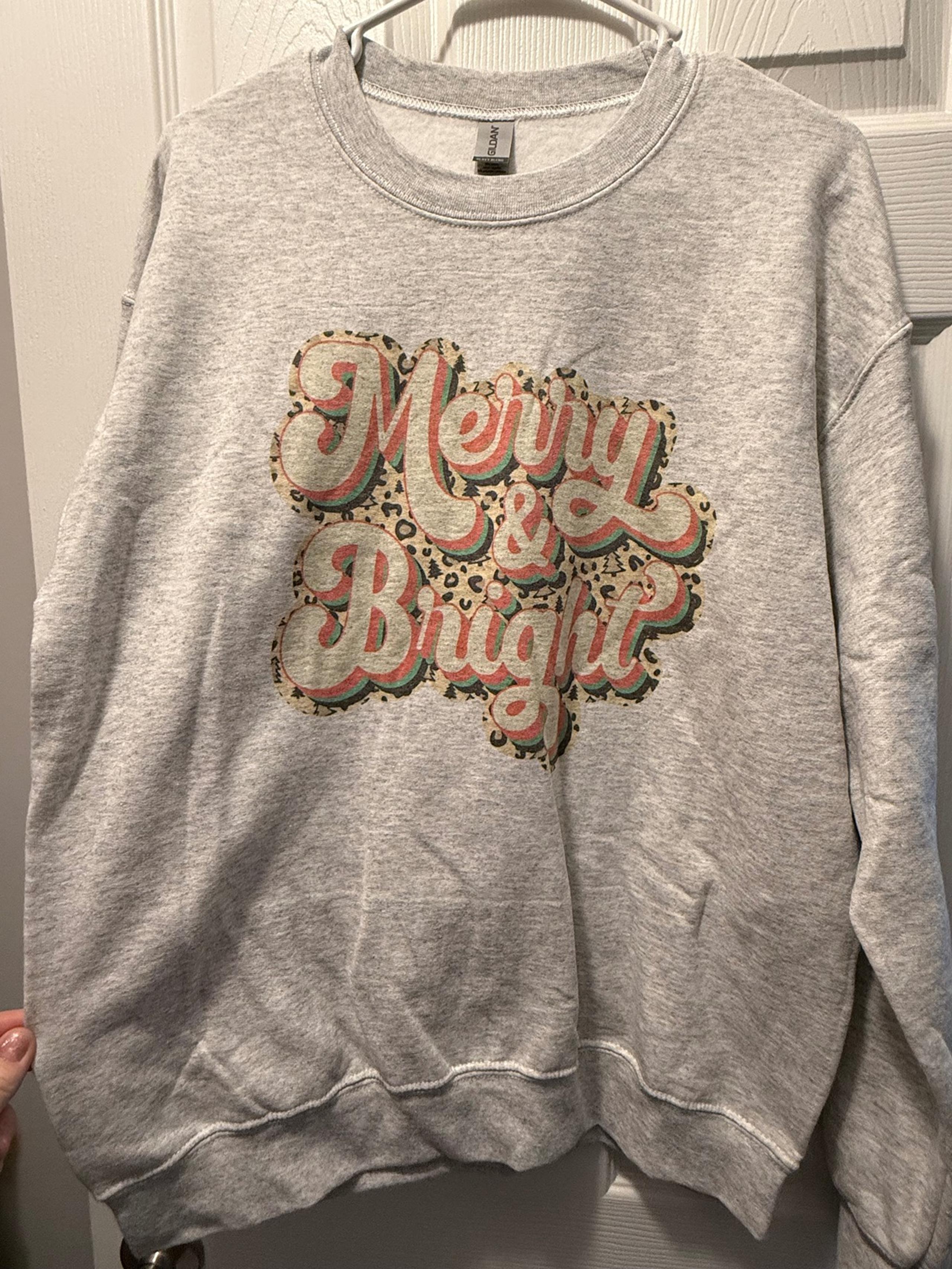 "Merry & Bright" Sweatshirt *NEW* Medium