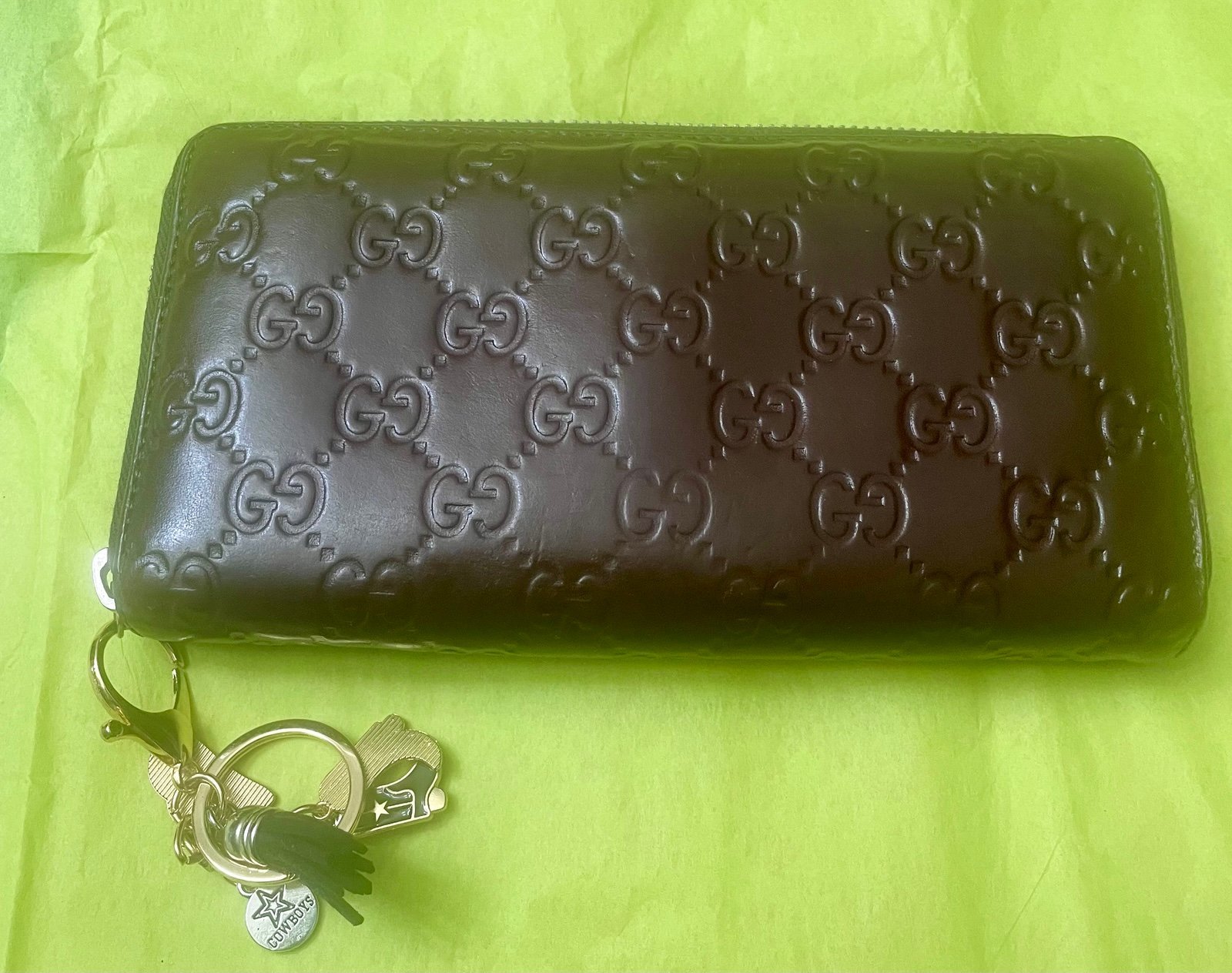 Gucci Vintage Authentic Classic Brown Long Zipped around Wallet
