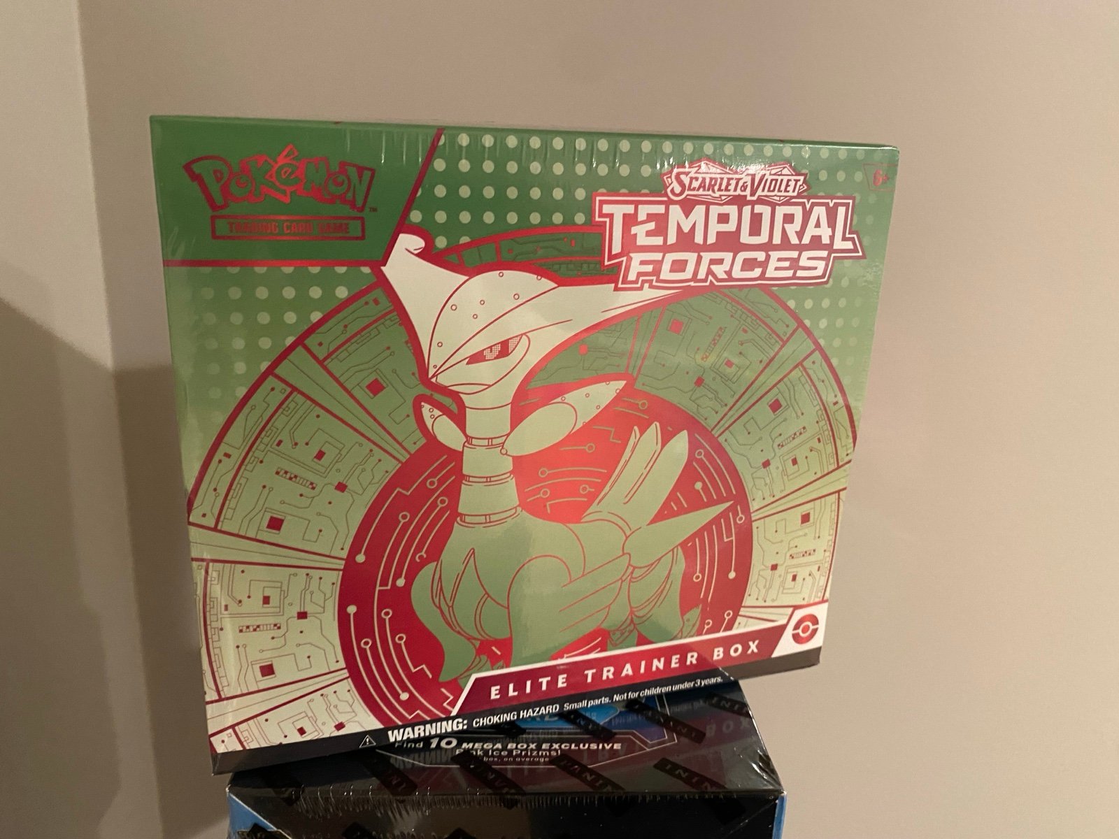 Pokémon Temporal Forces Box