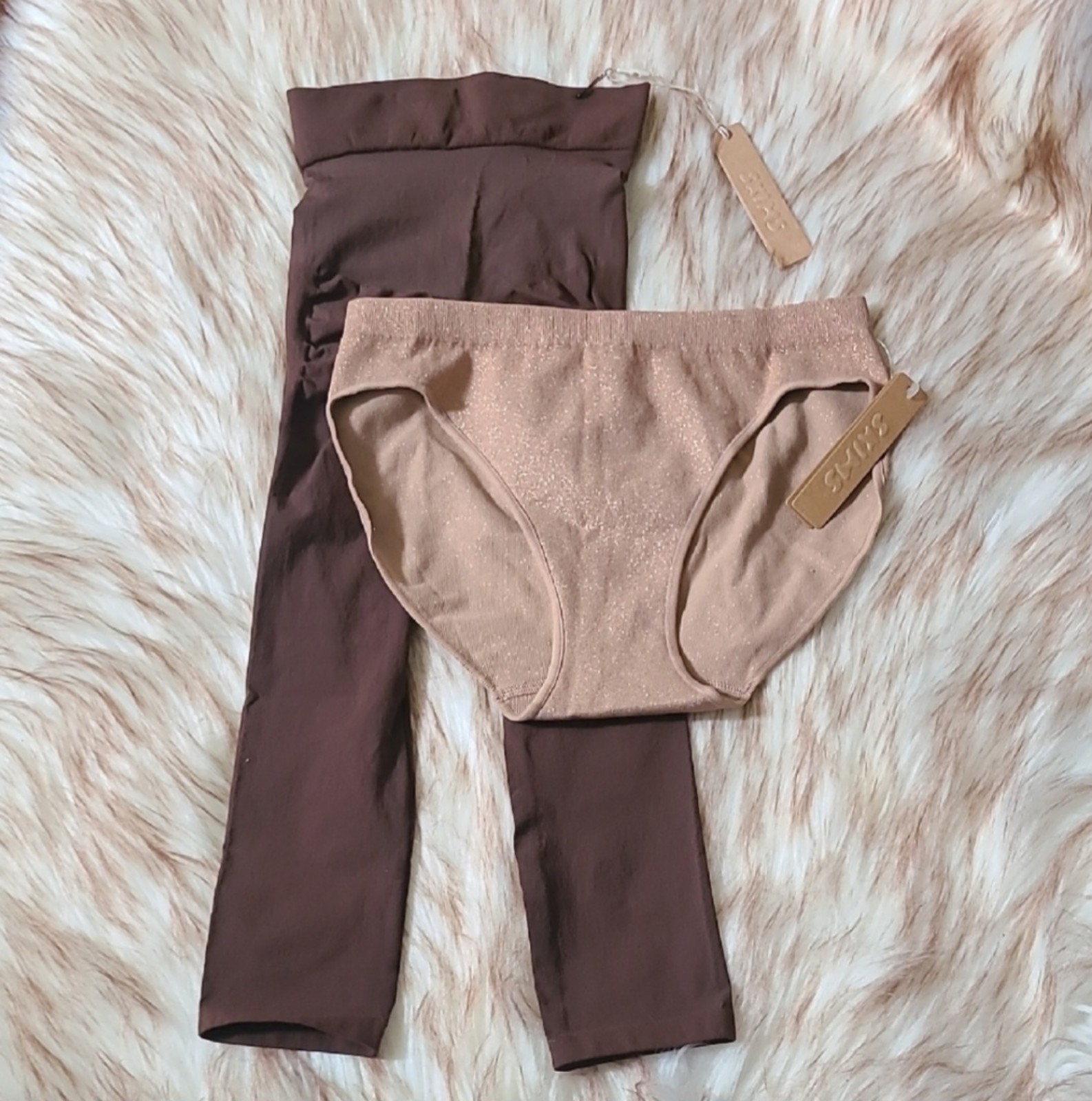 NWT SKIMS 2 Piece Underwear & Shapewear Bundle Size XS