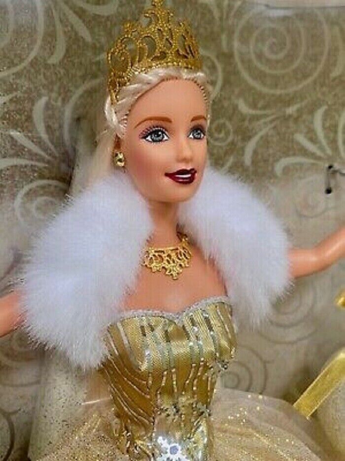 Special 2000 Edition Celebration Barbie 28269 - NEW
