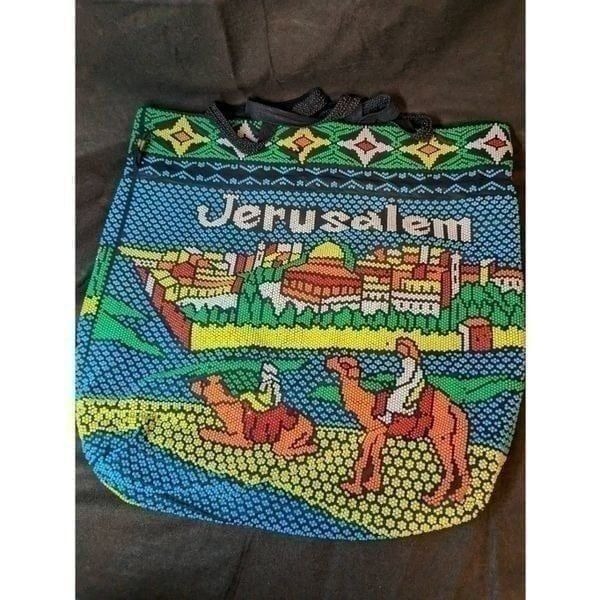 Vintage beaded Jerusalem tote in good condition.