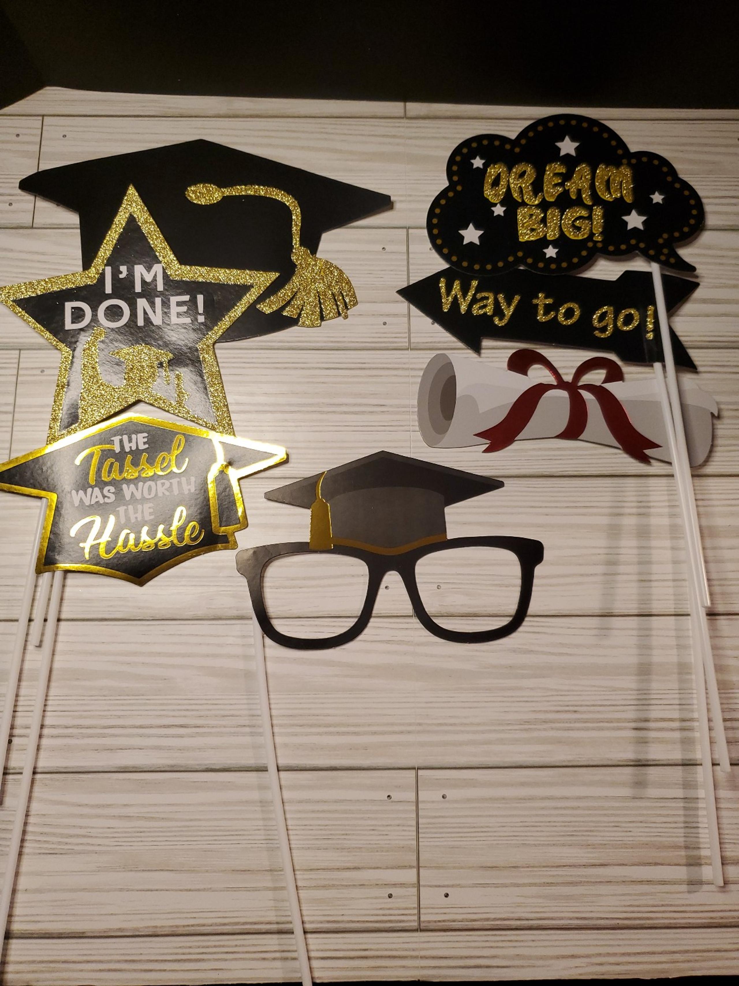 Set of 7 Graduation Photo Prop Signs